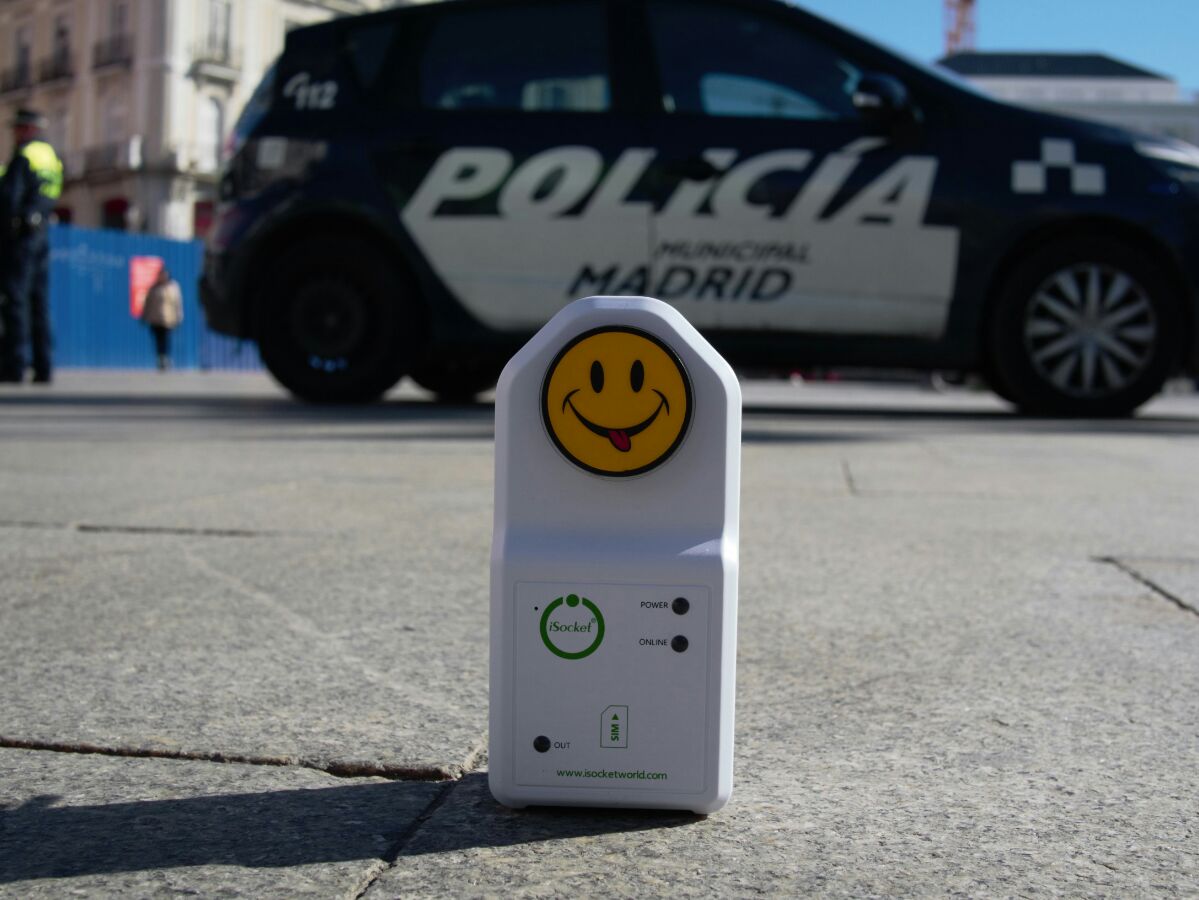 iSocket is a very Smart Plug to know how to handle problems